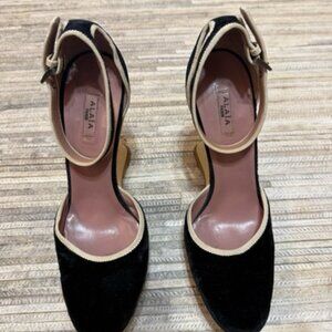 Alaïa Paris Black Velvet Beige Raffia Wedge Heels Ankle Strap Size 39